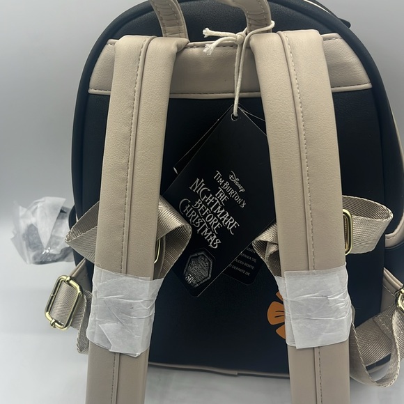 Disney Loungefly NBC Mayor Mini Backpack - Picture 4 of 11